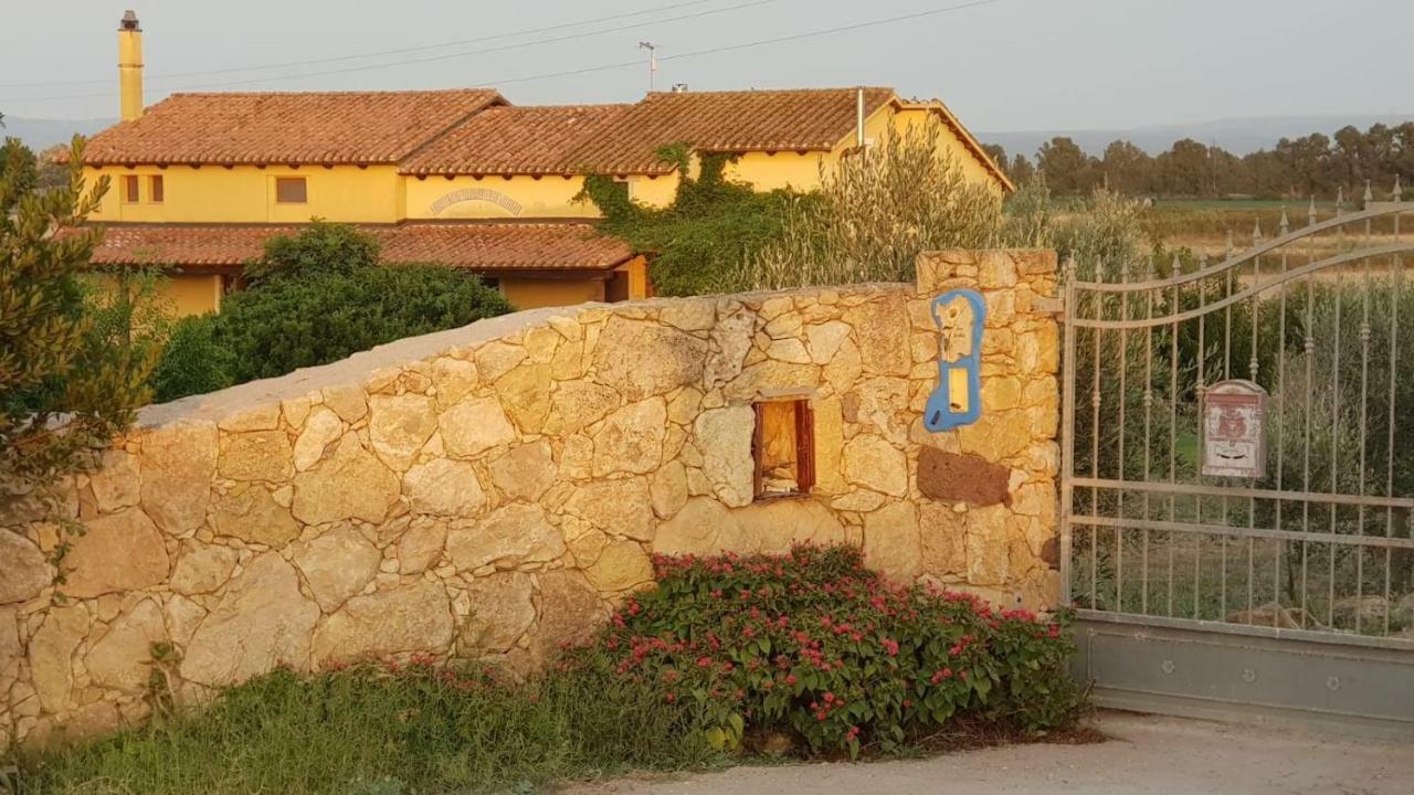 Affittacamere Luti Massama Exteriér fotografie