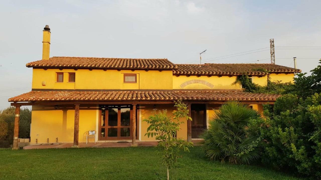 Affittacamere Luti Massama Exteriér fotografie